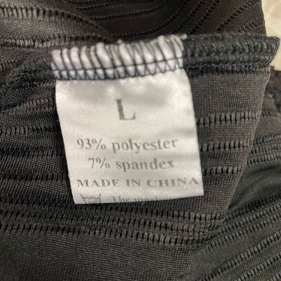 NWT YYA Women’s Black Rippled Texture Material Shift Dress Size Med Cap Sleeve - Picture 9 of 9